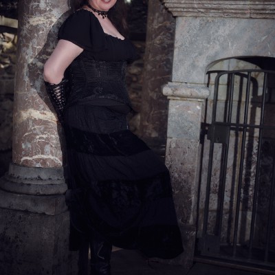 Image outside_goth_012
