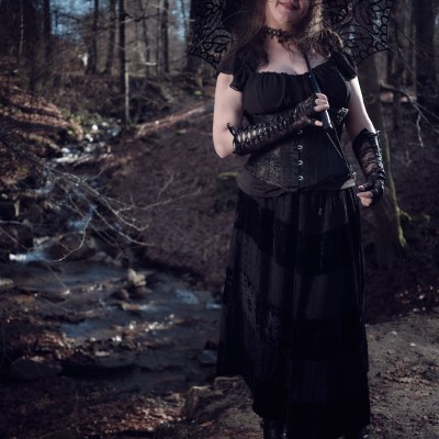 Image outside_goth_020