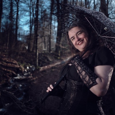 Image outside_goth_021